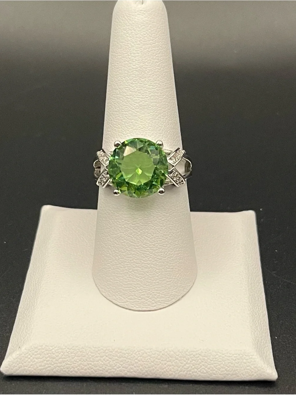NWOT 925 Sterling silver peridot cz split shank ring sz 8